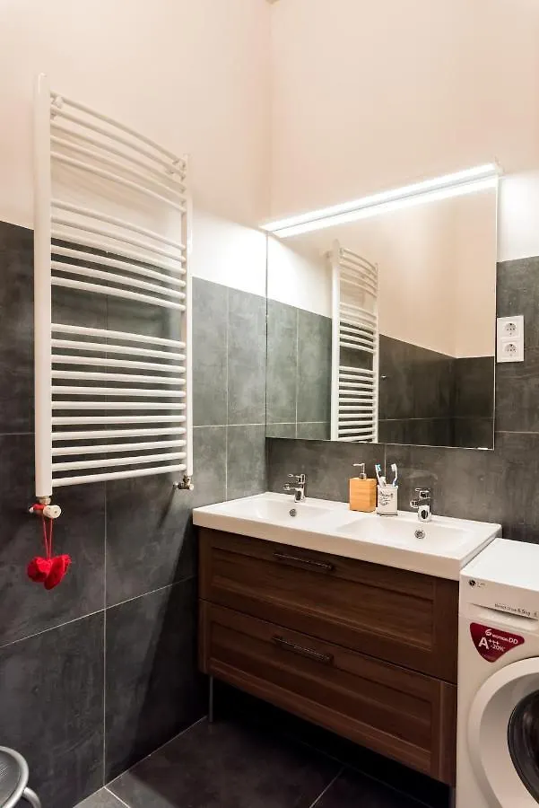 R38 - Artists Luxury Home Budapest Apartment