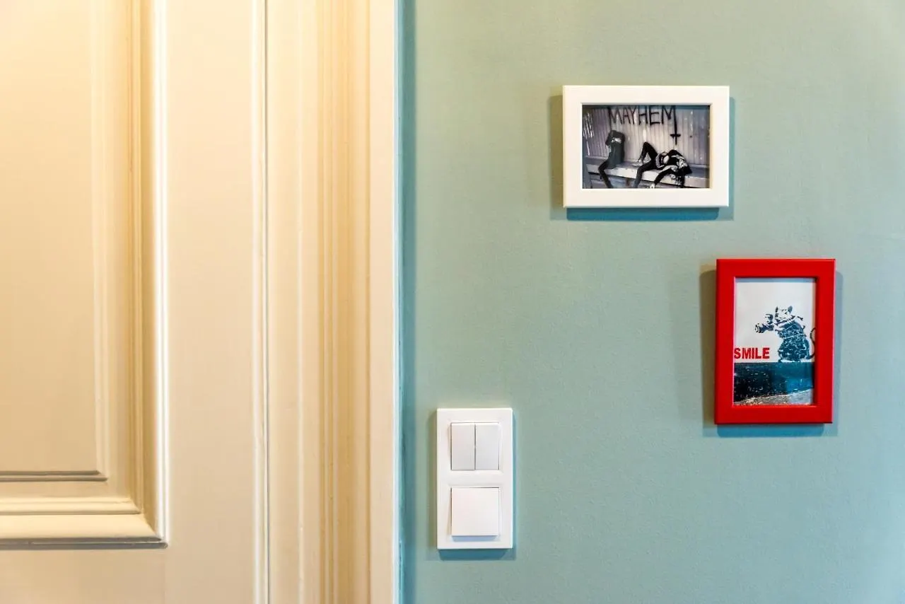 R38 - Artists Luxury Home Budapest