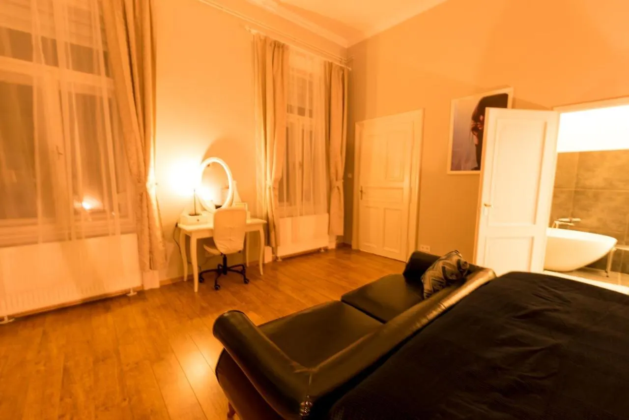 R38 - Artists Luxury Home Budapest 0*,  Hungary
