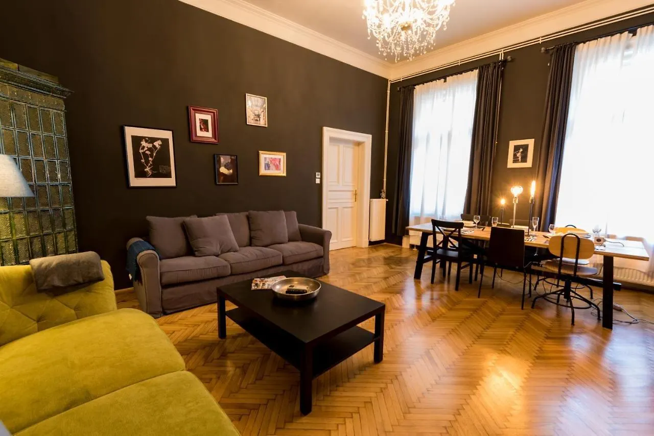 Apartment R38 - Artists Luxury Home Budapest Hungary