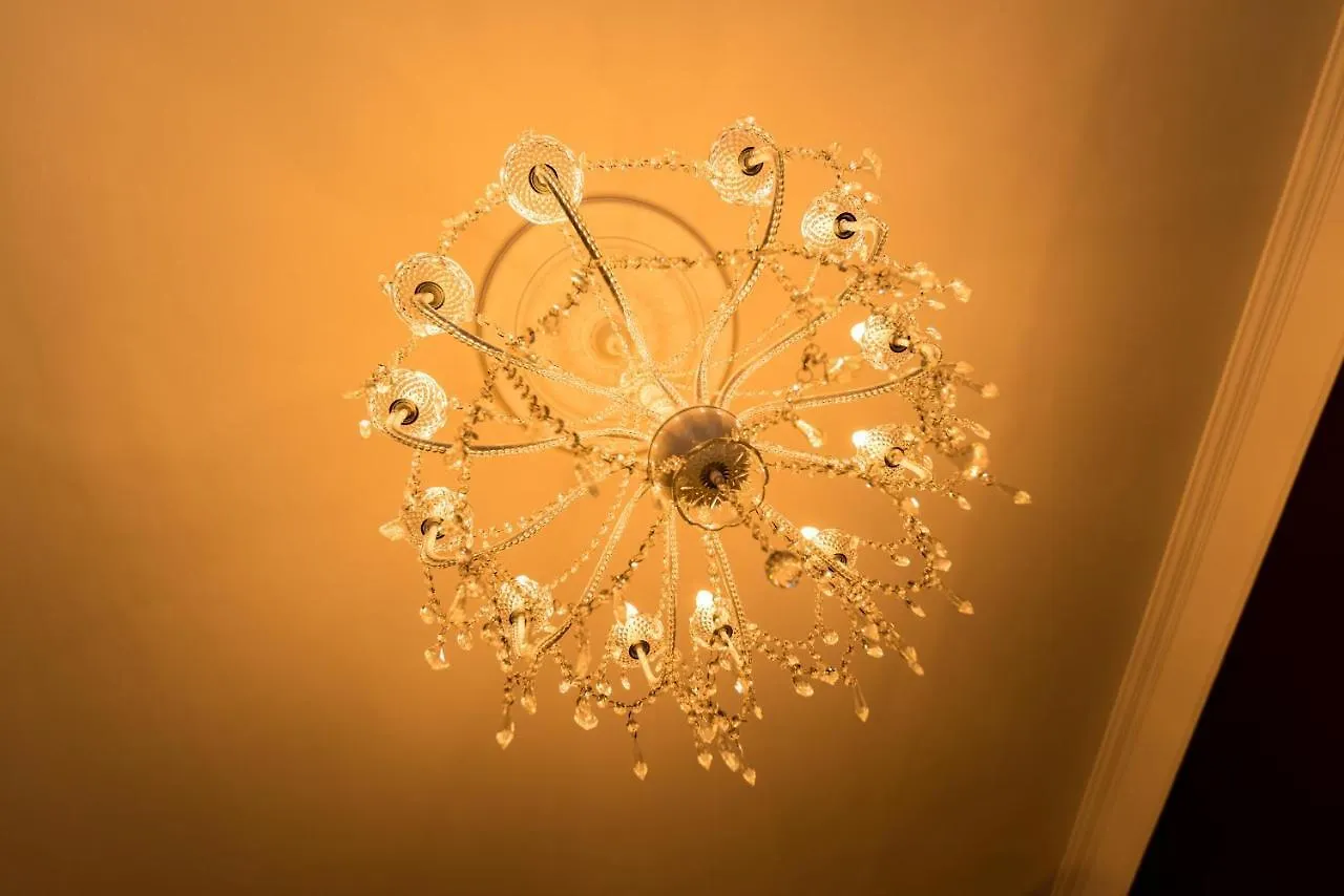 R38 - Artists Luxury Home Budapest