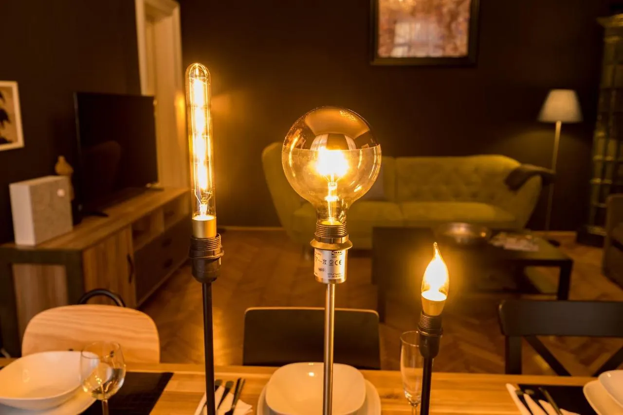 R38 - Artists Luxury Home Budapest Hungary