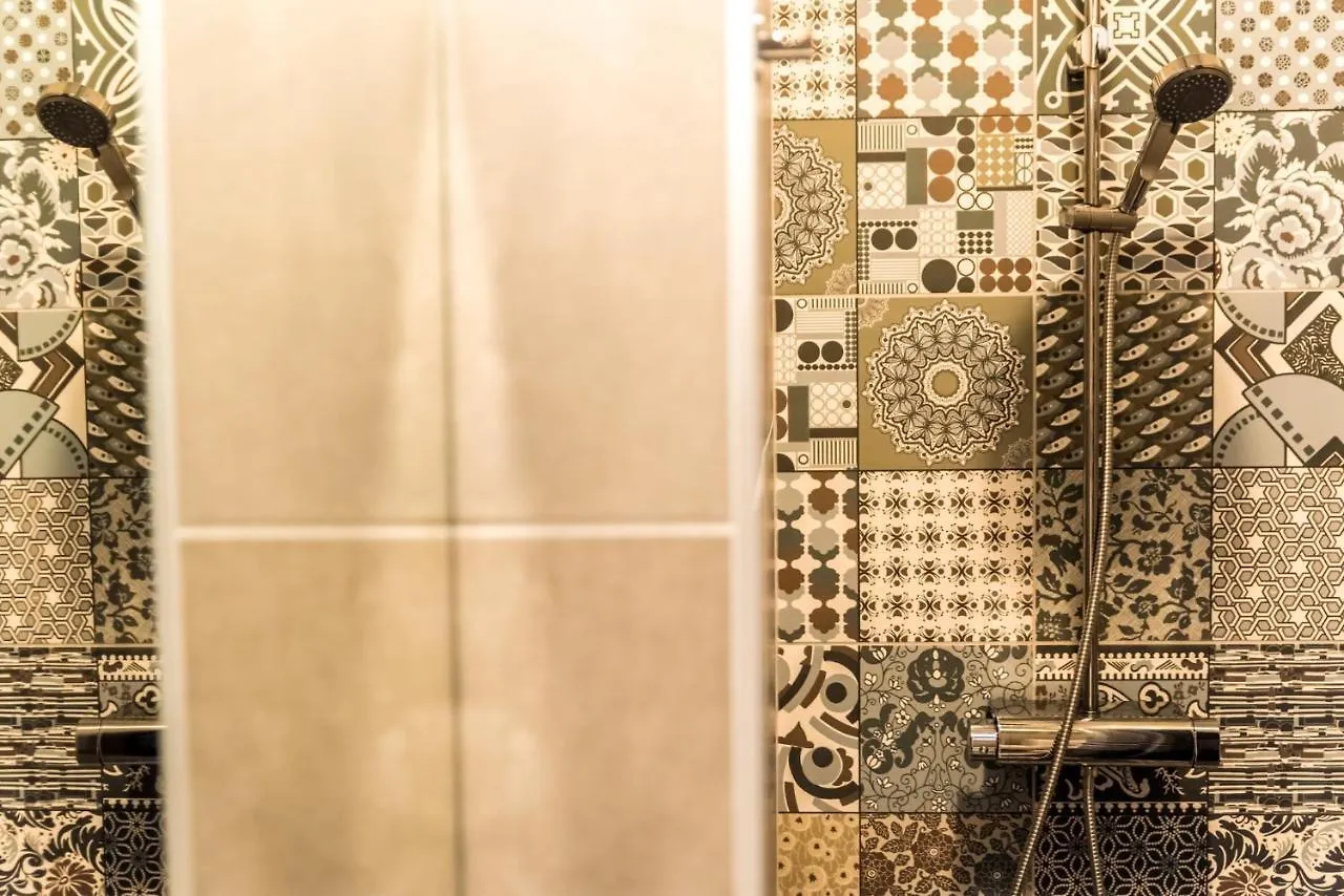 R38 - Artists Luxury Home Budapest 0*,
